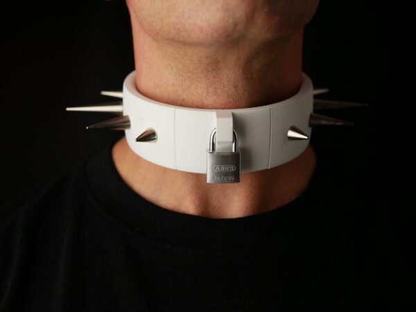 Collar SPIKE