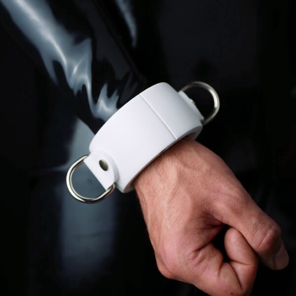 Wrist cuff CLASSIC - Hidden Lock