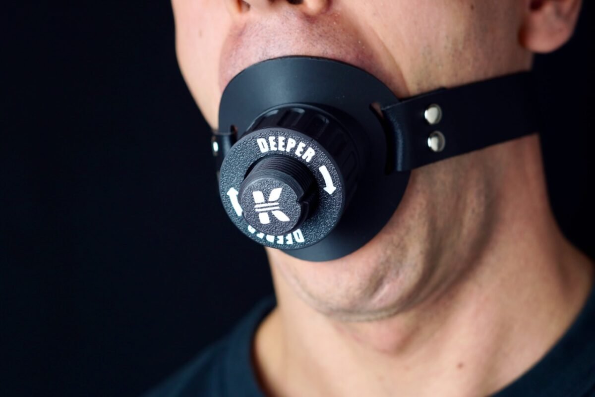 Deep Throat Trainer (Add-on)