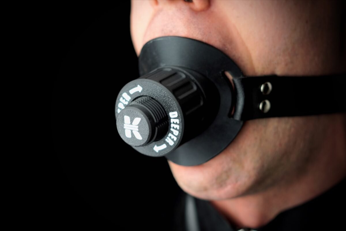 Deep Throat Trainer (Add-on)